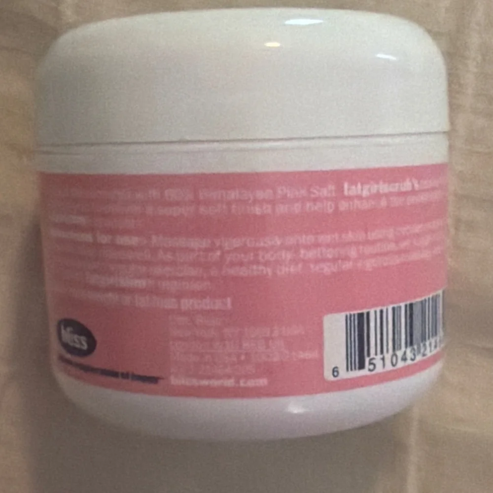 Women's Bliss Fatgirlscrub Exfoliant & Scrub 5.3g - Picture 2 of 4